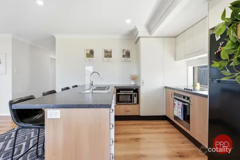 Property photo of 2/1 Martin Crescent Junction Hill NSW 2460