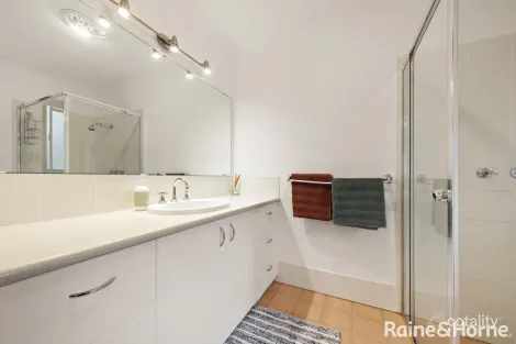 Property photo of 37 Lucy Gullett Circuit Chisholm ACT 2905