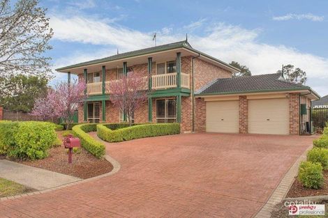 Property photo of 2 Jenolan Court Wattle Grove NSW 2173