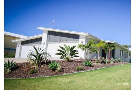 2/6 Springs Rd, Agnes Water, QLD 4677