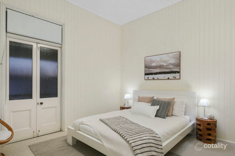 Property photo of 135 Carlton Terrace Manly QLD 4179