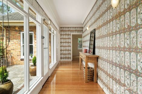 Property photo of 61 Jacka Street Macleod VIC 3085