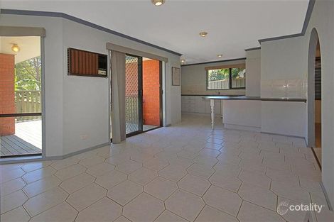 Property photo of 10 Sturt Place Denhams Beach NSW 2536