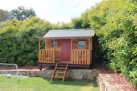 Property photo of 4 Nyora Place Jerrabomberra NSW 2619