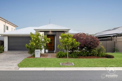 6 Teal Cct, Greenbank, QLD 4124