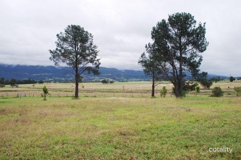 2 Meyer Pl, Bomaderry, NSW 2541