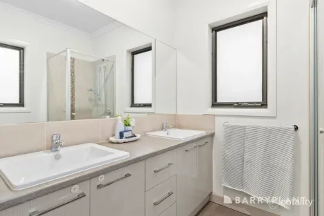 Property photo of 2/474 Scoresby Road Ferntree Gully VIC 3156