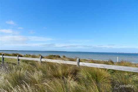 90 Sarena Pde, Robertsons Beach, VIC 3971