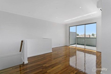 2/1 Eileen St, Hadfield, VIC 3046