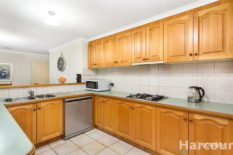 Property photo of 5 Peyton Drive Mill Park VIC 3082