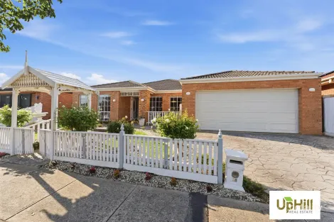 Property photo of 28 Cornwell Crescent Cranbourne East VIC 3977