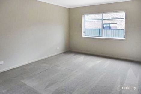 Property photo of 23 Solitaire Way Tarneit VIC 3029