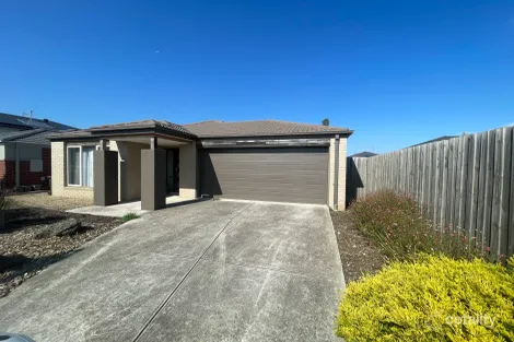 Property photo of 11 Stringybark Avenue Wallan VIC 3756