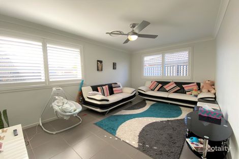 Property photo of 12 Daylesford Close Ropes Crossing NSW 2760