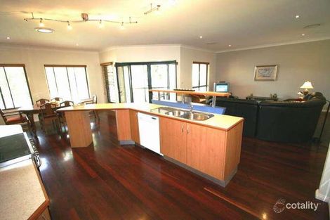 Property photo of 6 Lakeshore Close Kilaben Bay NSW 2283