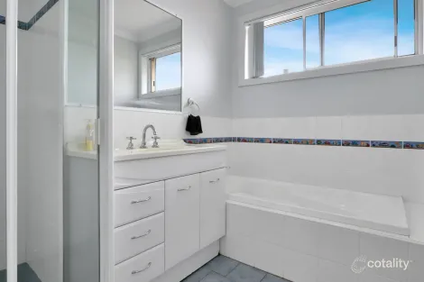 Property photo of 2 Beachside Court Sapphire Beach NSW 2450