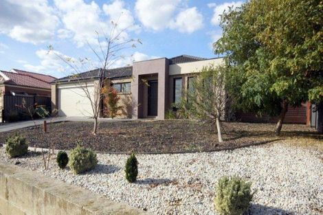 3 Caspian Ch, Pakenham, VIC 3810