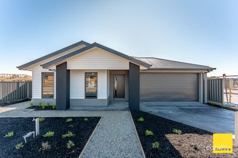Property photo of 11 Sendock Parade Huntly VIC 3551