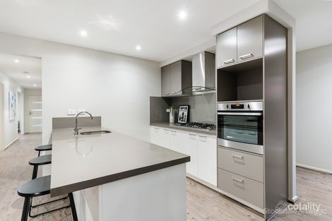 Property photo of 6 Goodenia Loop Cranbourne West VIC 3977