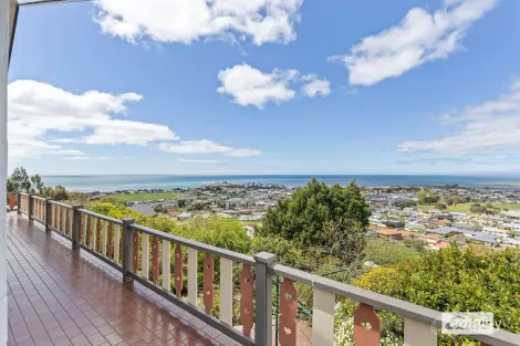 Property photo of 1 Burnett Crescent West Ulverstone TAS 7315
