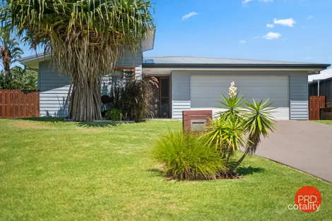 Property photo of 10 Fisher Road Sapphire Beach NSW 2450