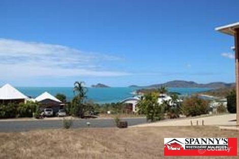 4 Blackcurrant Dr, Hideaway Bay, QLD 4800