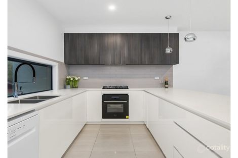 Property photo of 2/13 Rosebrook Street Rosebud VIC 3939