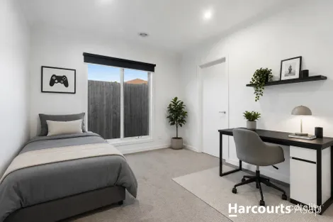 Property photo of 2/37 Arleon Crescent Cranbourne VIC 3977