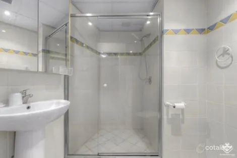 Property photo of 5/474 Upper Edward Street Spring Hill QLD 4000