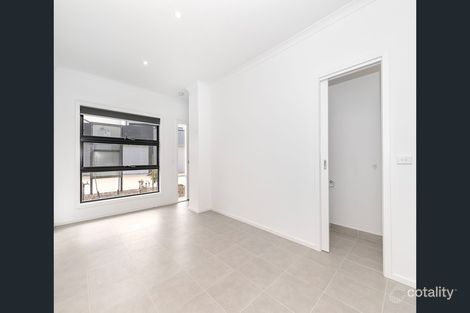 Property photo of 44 Kimzy Circuit Werribee VIC 3030