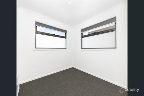 Property photo of 44 Kimzy Circuit Werribee VIC 3030