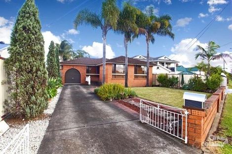 8 Lawrence St, Fairfield, NSW 2165