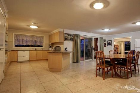 Property photo of 4 Dulwich Lane Cranbourne North VIC 3977