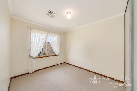 Property photo of 30 Ray Orr Drive Mount Barker SA 5251