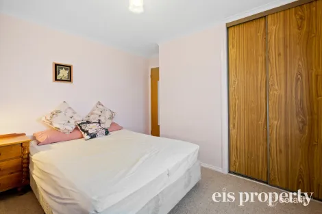 Property photo of 392 Village Drive Kingston TAS 7050