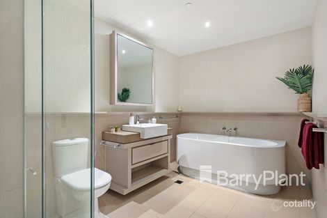 Property photo of 241/8 Waterside Place Docklands VIC 3008