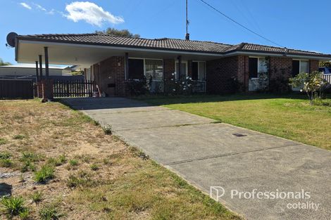 Property photo of 33 Wakefield Crescent Australind WA 6233