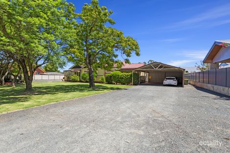 20 Herbert Rd, Harvey, WA 6220
