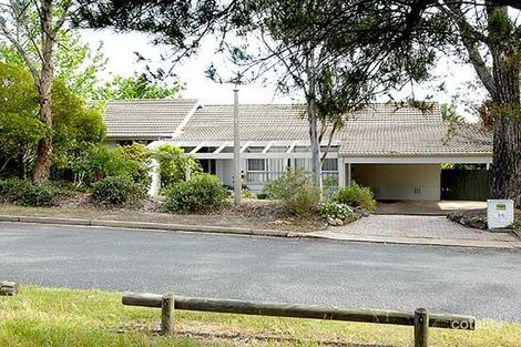 16 Gledden St, Chifley, ACT 2606