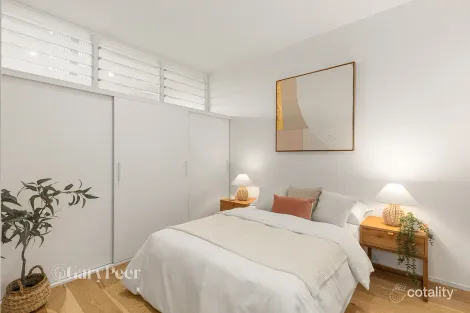 Property photo of 204/28 Riddell Parade Elsternwick VIC 3185