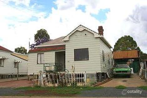 24 Gordon St, North Toowoomba, QLD 4350