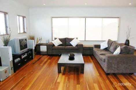 Property photo of 44 Warrain Avenue Rosebud VIC 3939