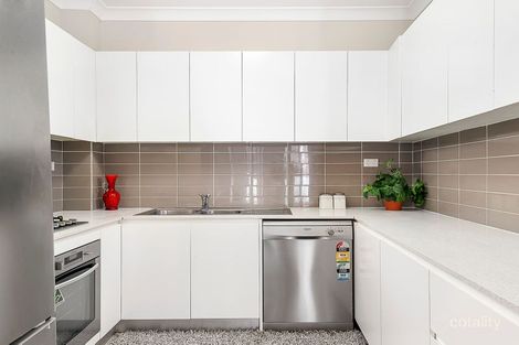 209/12-14 Howard Ave, Northmead, NSW 2152