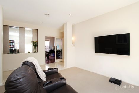 Property photo of 25 Redbox Crescent Burnside Heights VIC 3023