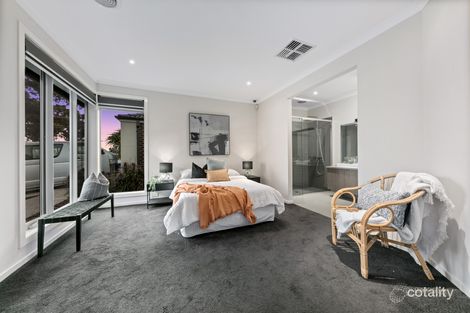 Property photo of 7 Newmarket Parade Mickleham VIC 3064