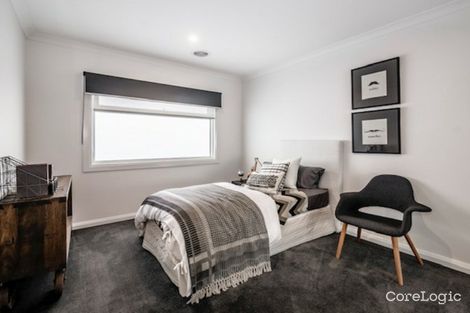 Property photo of 22 Callow Avenue Clyde North VIC 3978