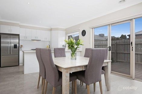 Property photo of 3/12-14 Rosslare Place Cranbourne VIC 3977
