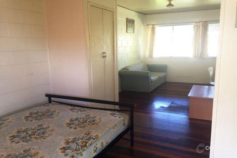 Property photo of 22 Anzac Road Proserpine QLD 4800