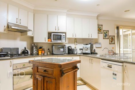 Property photo of 22 Bert Whiteley Place Orange NSW 2800