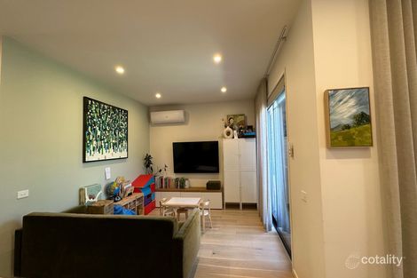 Property photo of 24 Teague Crescent Braybrook VIC 3019
